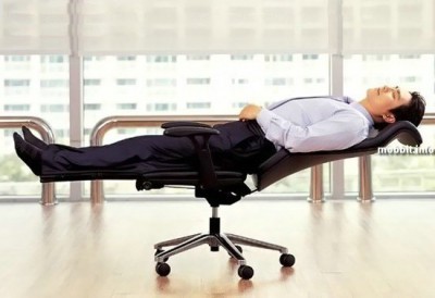Lay-Flat-Office-Chair-1